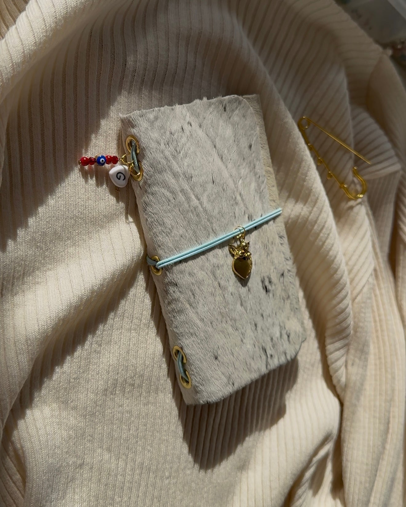 Passport cover White