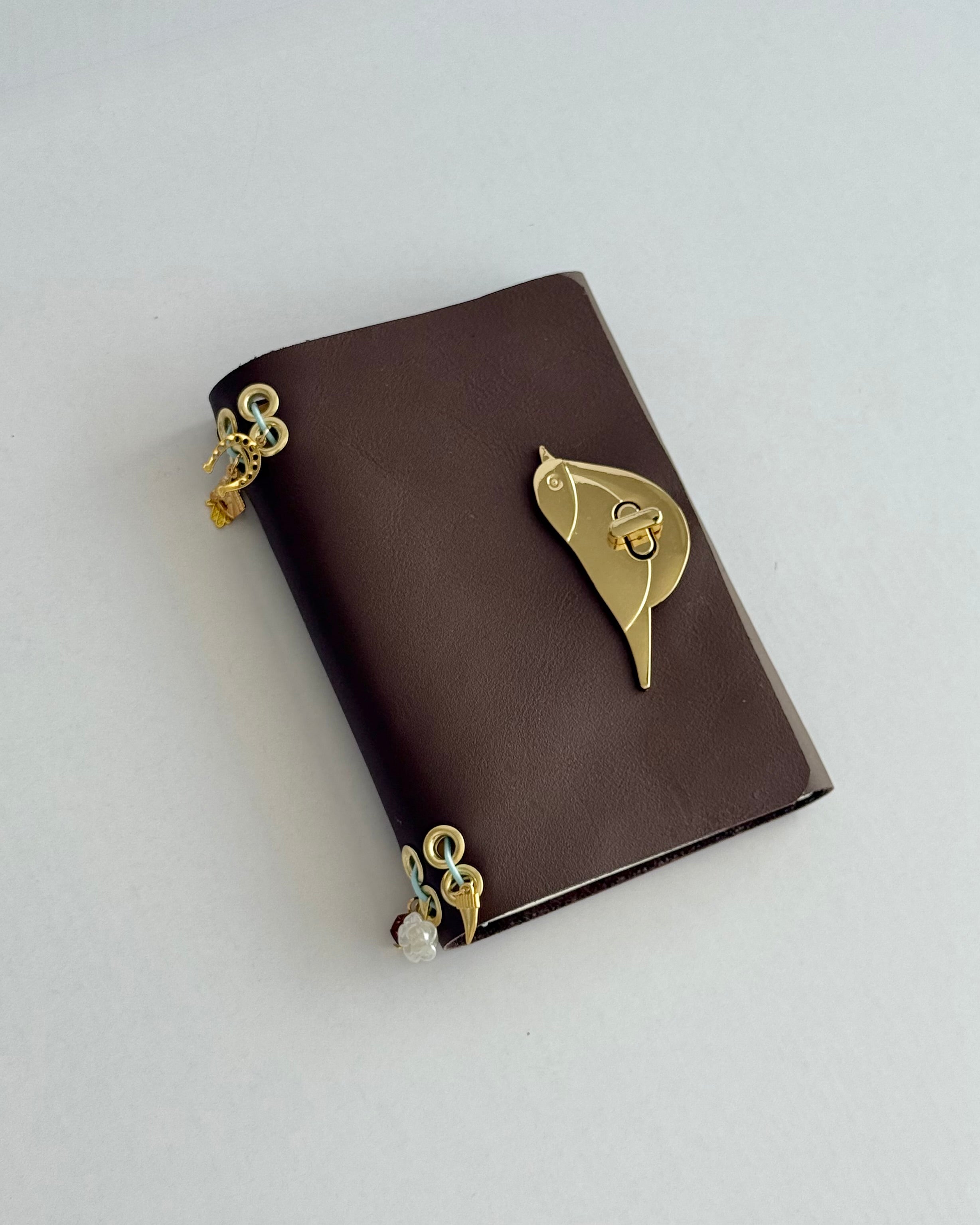 Journal - Café liso con Broche